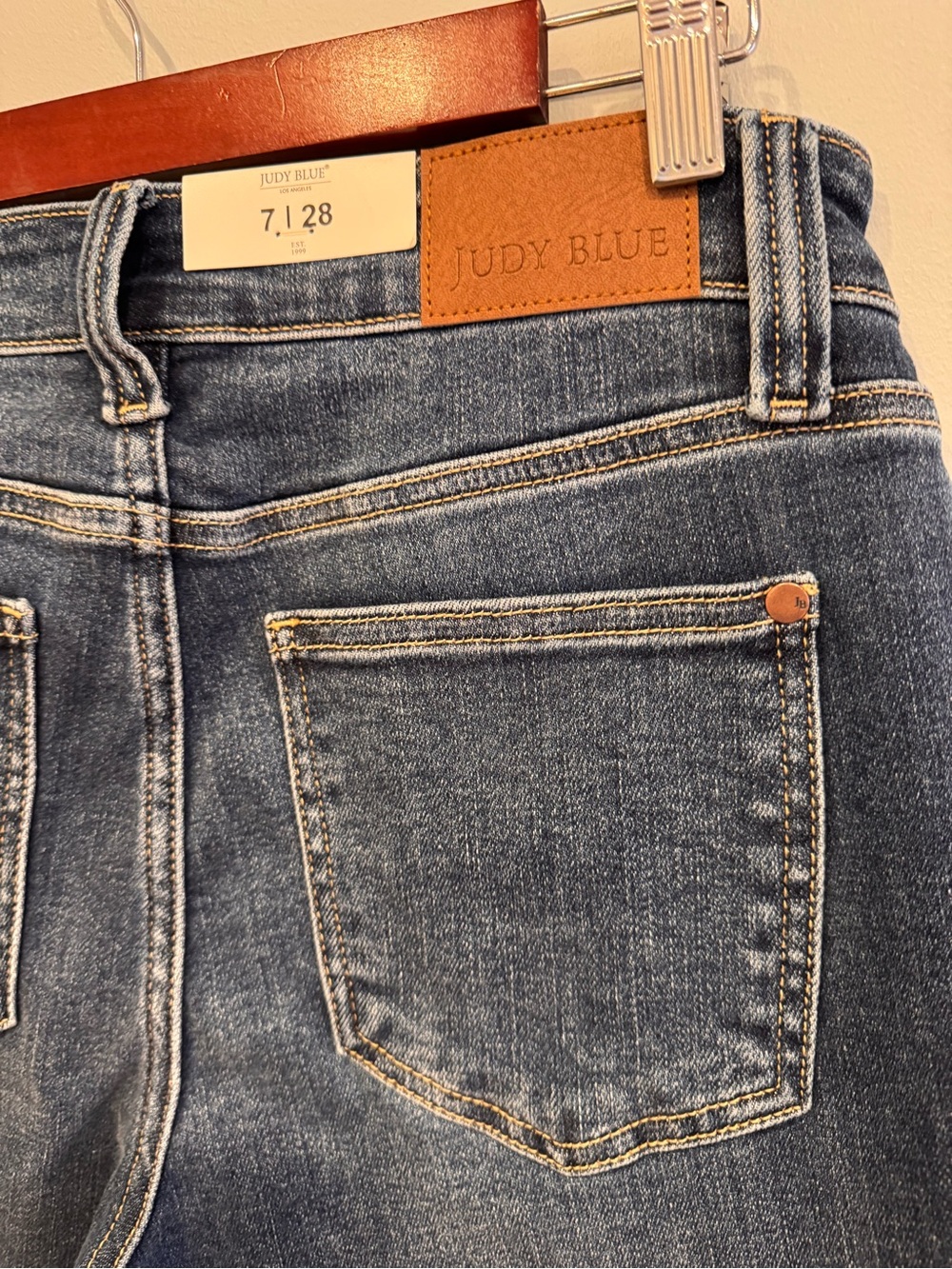 NEW Judy Blue 90's Straight Leg Patch Pocket Jeans Size 7/28 - Picture 7 of 10